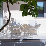 Michail Old Harbour Apartamento