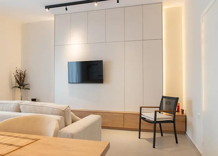 Michail Old Harbour Кос