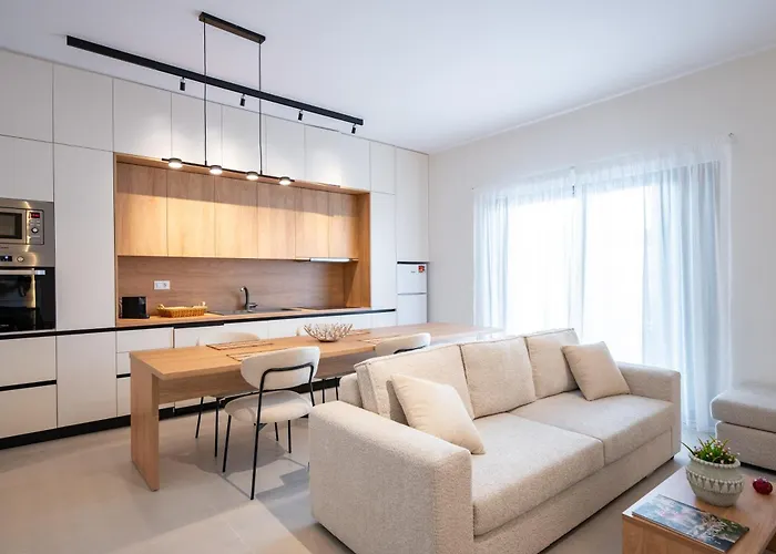 Апартаменты Michail Old Harbour