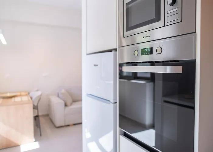 Michail Old Harbour Lägenhet *