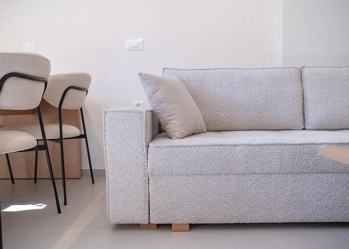 Michail Old Harbour Lägenhet *