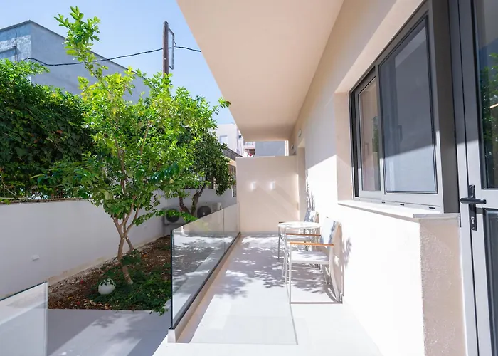 Daire Michail Old Harbour *